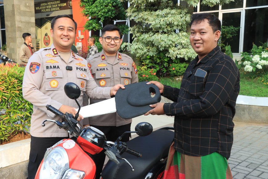 Pengembalian Motor Korban Jadi Bukti Kepedulian Polres Gresik